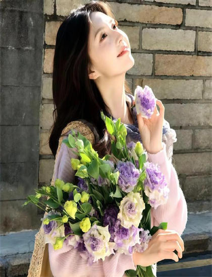 娜娜2006艺术价值：专业角度评价与艺术成就主流分析，收视第一